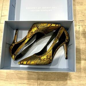 Antonio Melani Gold and Black Women's Heels